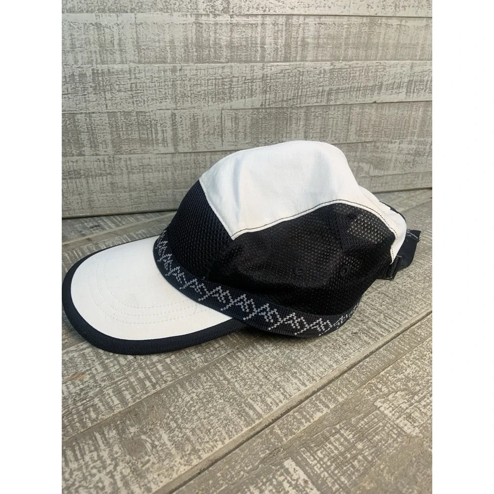 The North Face Class V Webbing White Black Cap Hat Unisex One Size Adjustable